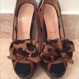 $1695 LOUBOUTIN SNAKESKIN/LACE/PONYHAIR HEELS SZ 6